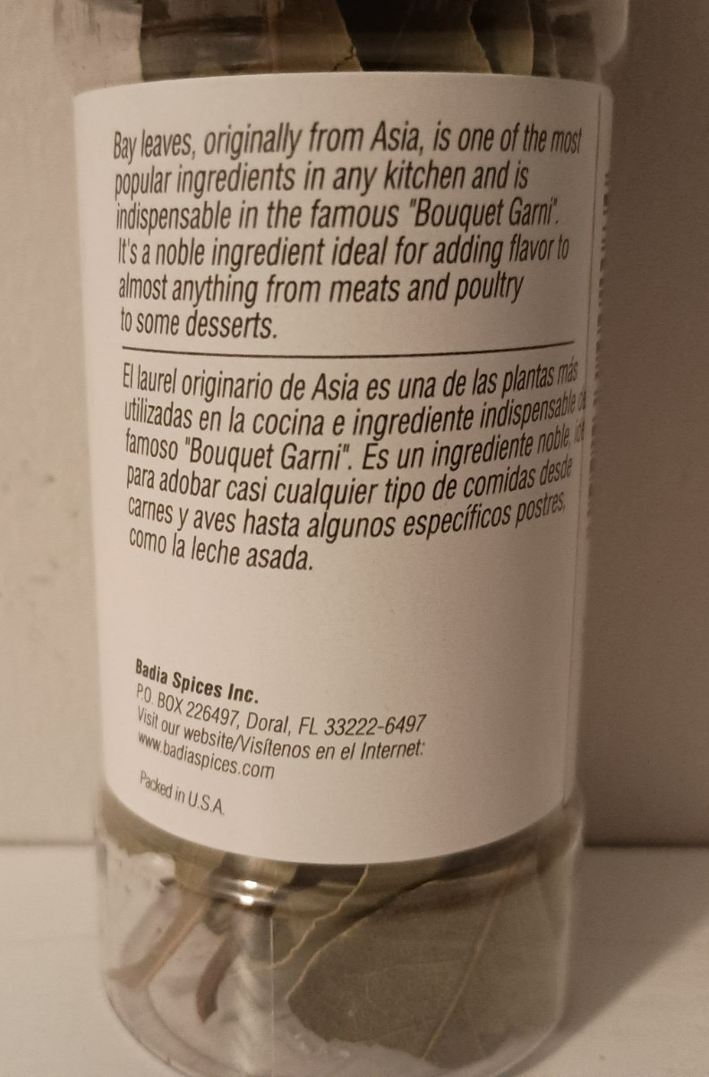 Badia® Whole Bay Leaves / Hojas de Laurel 0.17 oz Bottle Aromatic & Flavorful GF