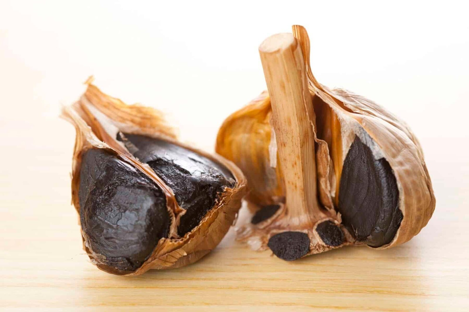 Black Garlic 1/2 LB from US. Organic Great for Immune System Vacuum Sealed