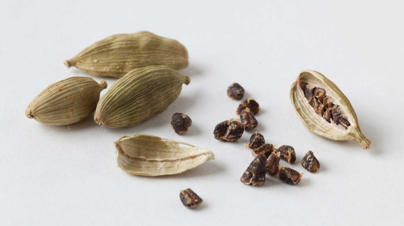 Organic Cardamom seeds pods Pure Natural Ceylon spices premium quality grade 100