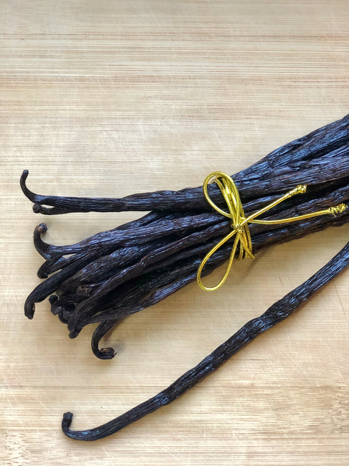 1Lb Madagascar Organic Vanilla Grade A Prime Bourbon Vanilla Beans [Whole]