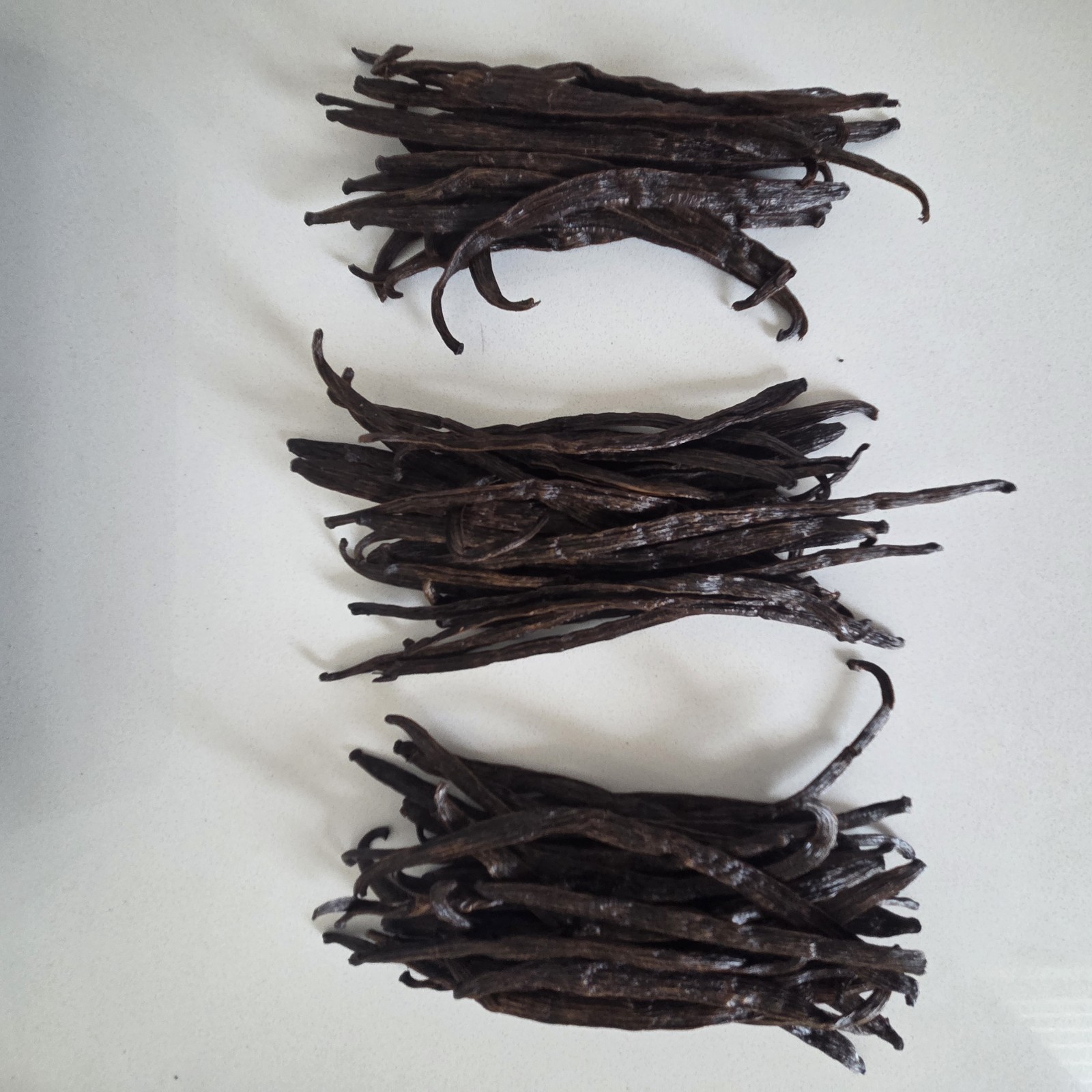 Madagascar Vanilla beans 1 kg Grade-C For Extract