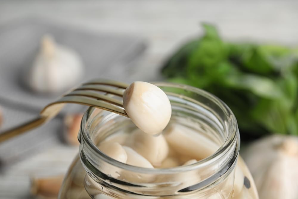 Spanish Pickled Garlic, 31.8 oz Total – Gourmet Must-Have for Cooking