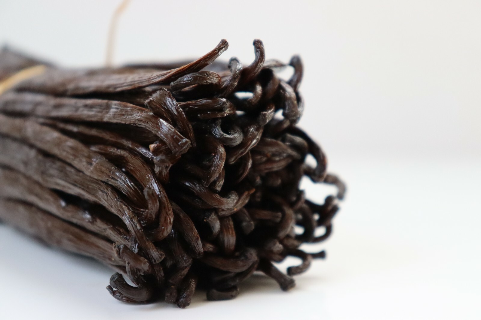 50 Grade A Madagascar Bourbon Vanilla Beans [Whole]
