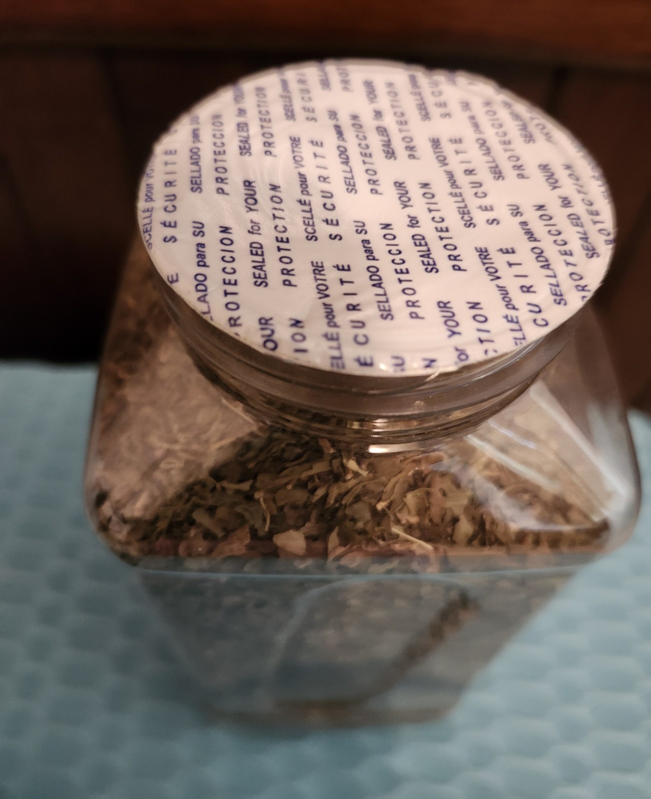 SAZON NATURAL HERBS & SPICE BASIL SEASONING NET WT 7 OZ (199 G) EXP 01/01/2026