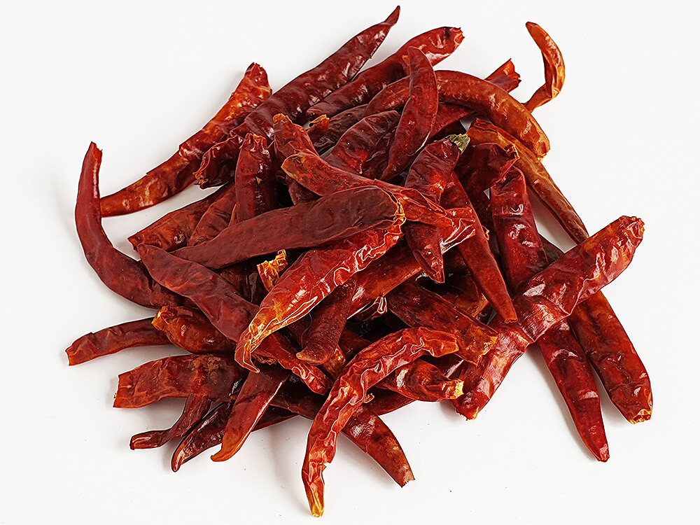 Dried Red Chilli Hot Spicy Flavor Cooking 100% Natural Spices Raitip Brand 100g.