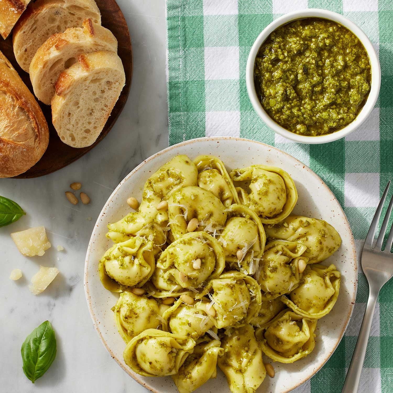Member’s Mark Italian Basil Pesto, 22 oz.