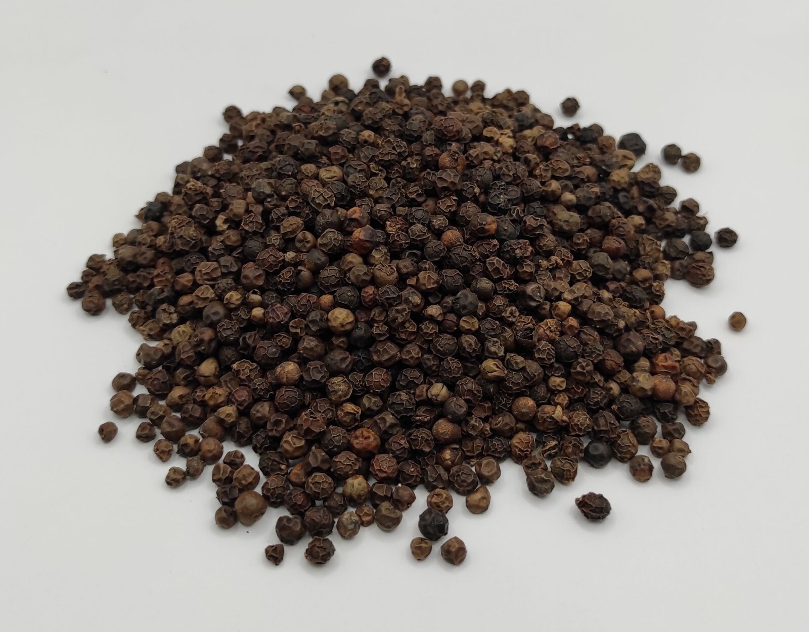 Black Pepper Whole Peppercorns 460 g (16.3oz) – Exceptional Quality Strong Taste