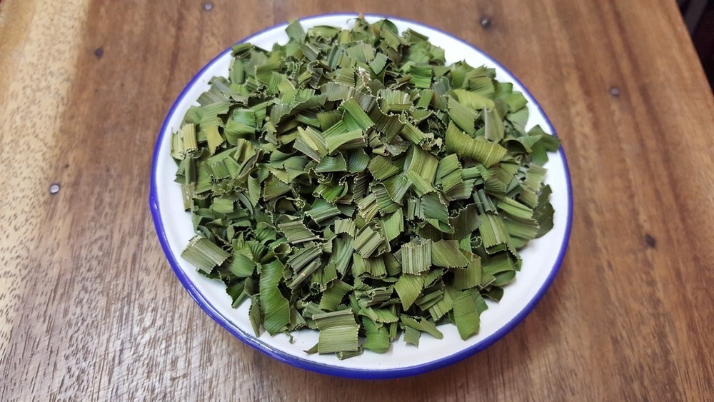 Premium Dried Pandan Leaves – Aromatic Flavor & Natural Food Coloring – 100% Pur