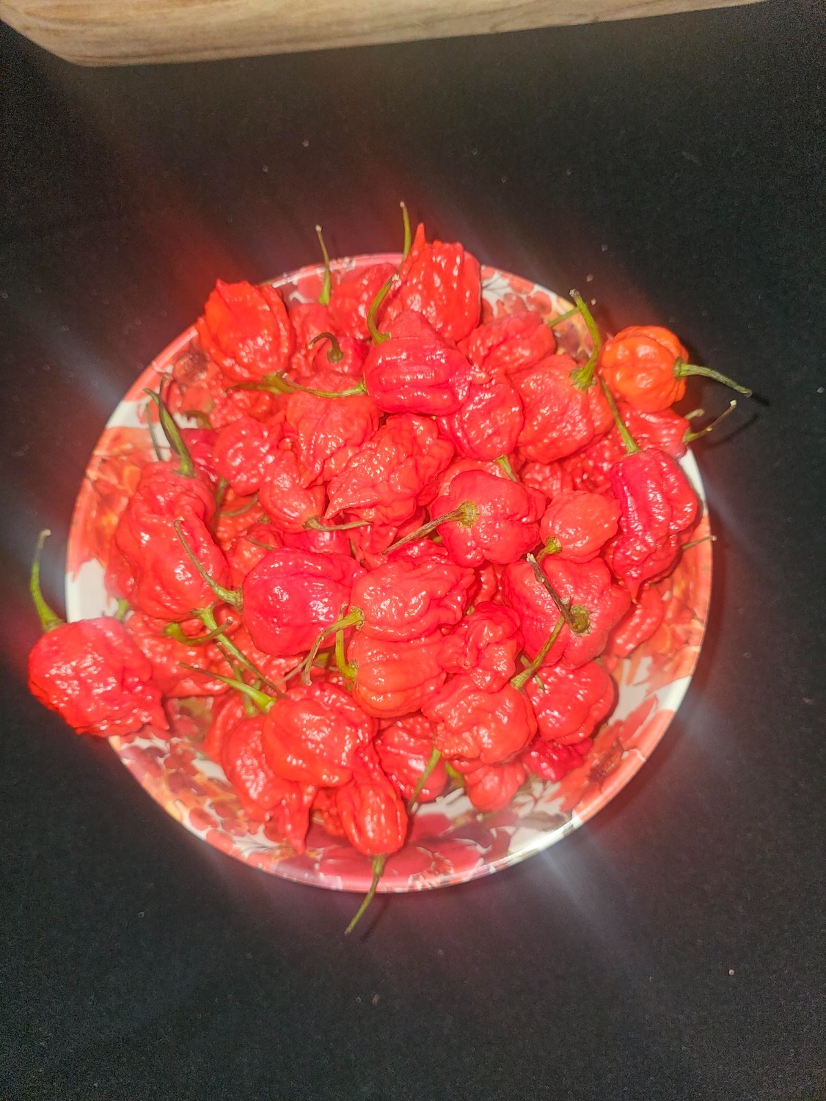 Zozoma Farms 2 Pound Fresh Carolina Reaper Chillis