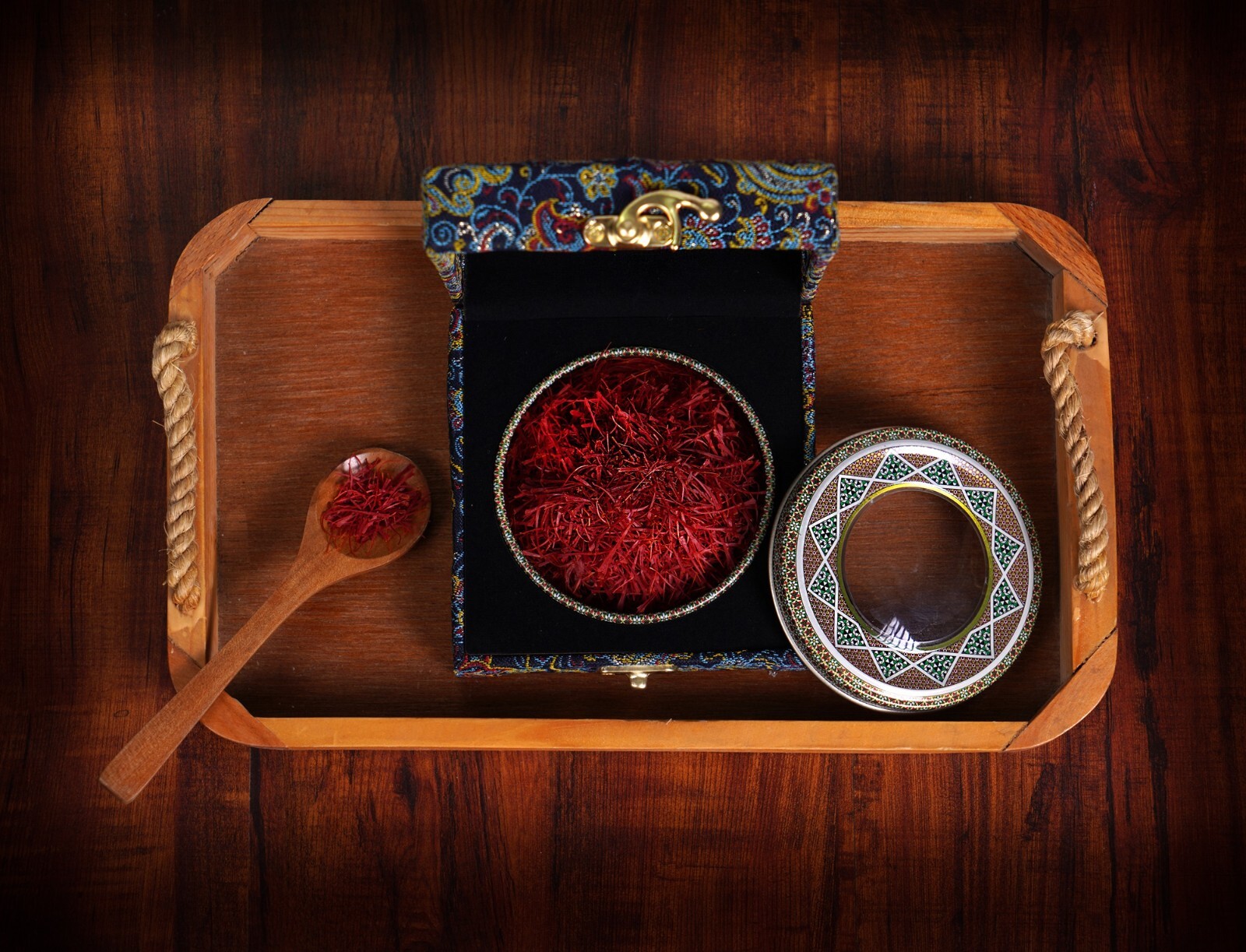 Avicenna Saffron Holiday Packages, Saffron Gift Package with Saffron Mortar