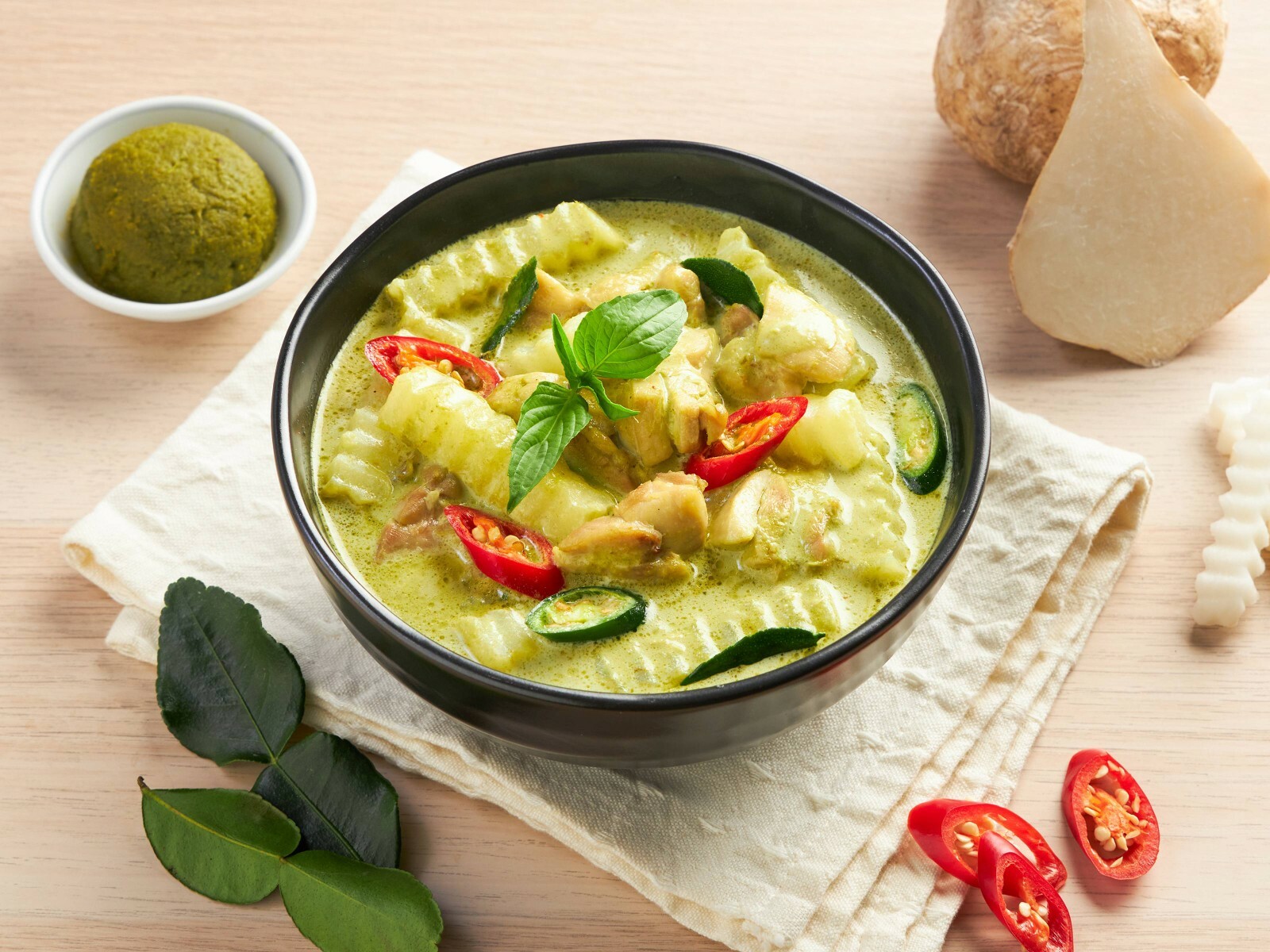 Thai Green Curry Paste Gaeng Kiew Wan MAEPRANOM BRAND Authentic Natural Taste
