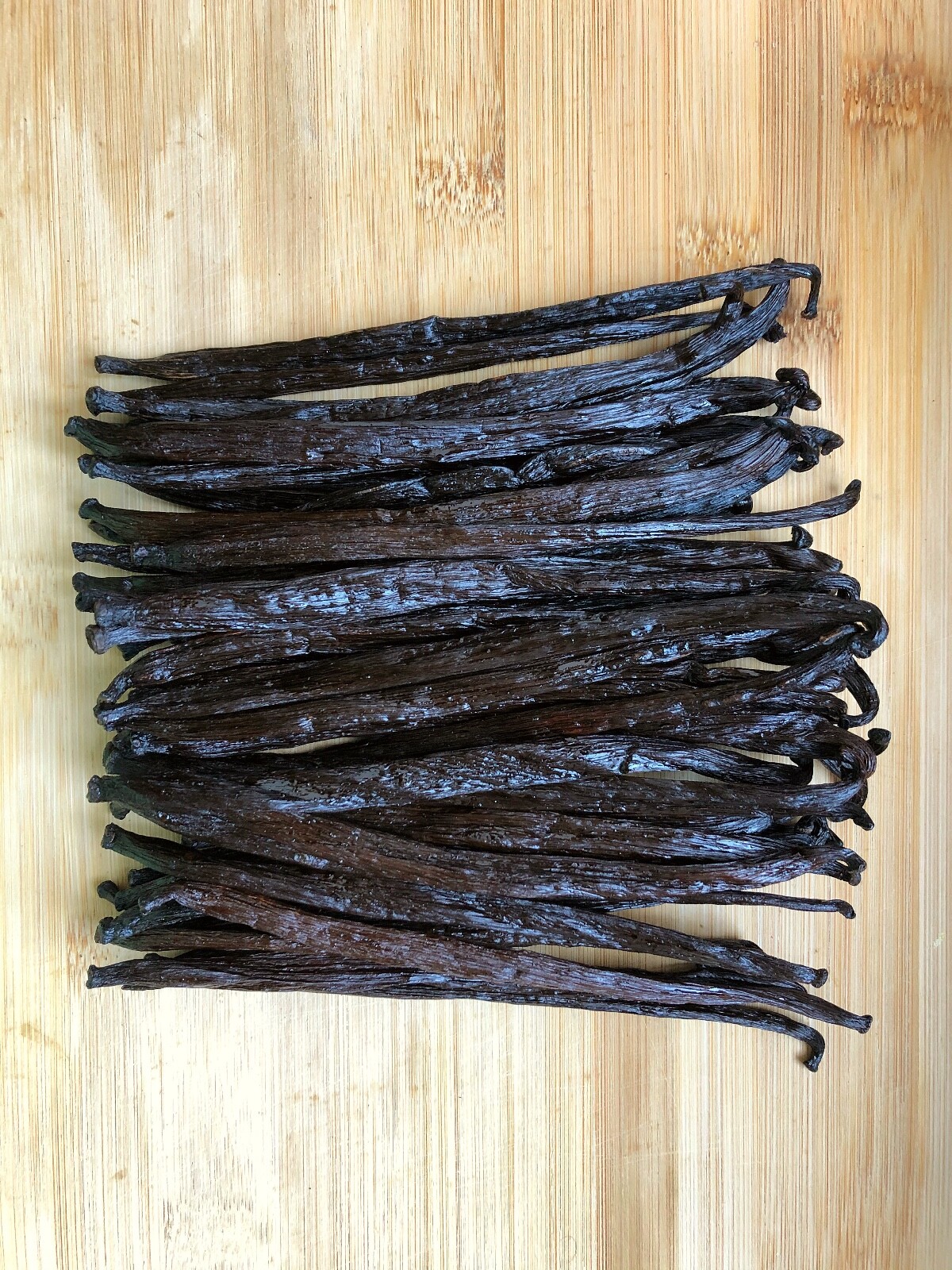 5 Madagascar Extract grade Bourbon Vanilla Beans ~5″