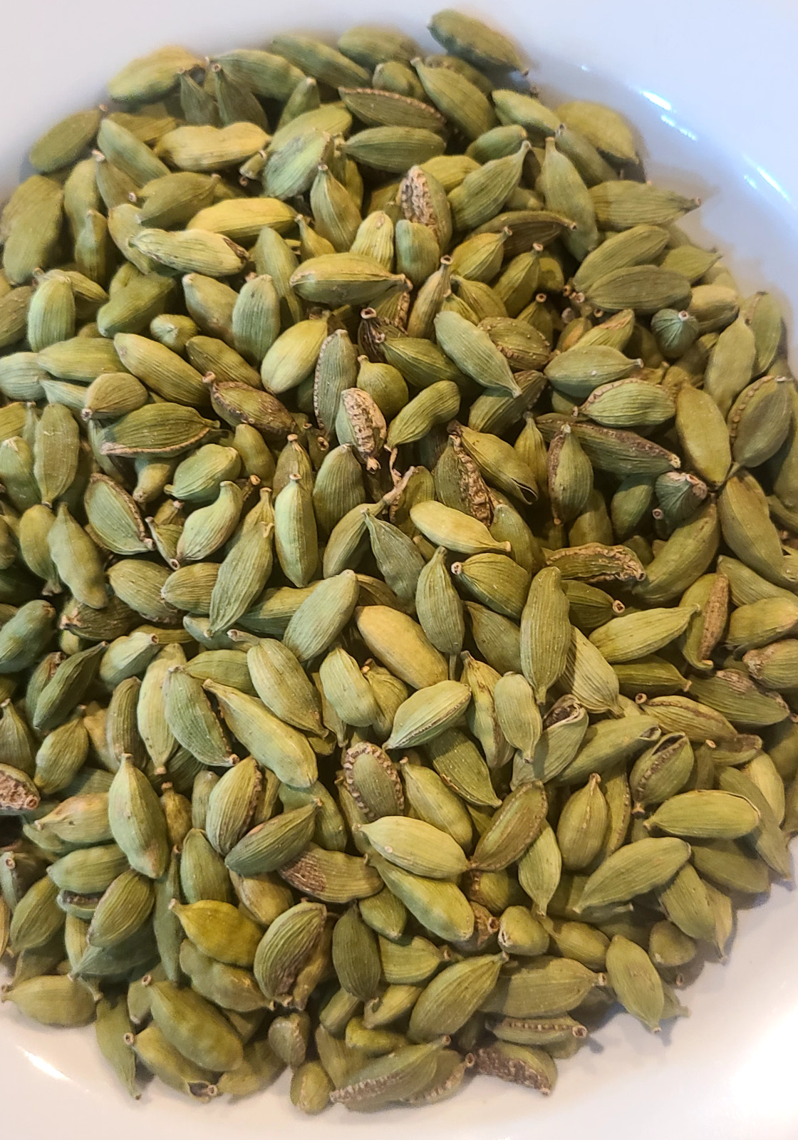 Organic Green Cardamom Pods. Free shipping from California!
