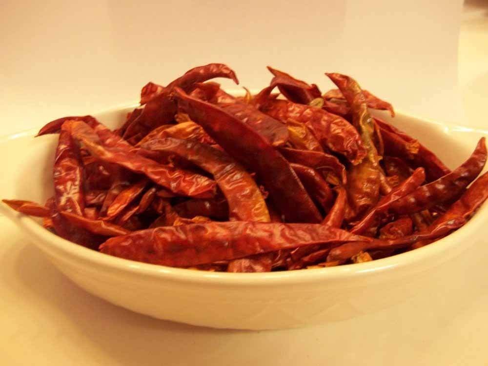 2 oz Whole or Chopped Dried Cayenne Peppers – Fresh Spicy Herb