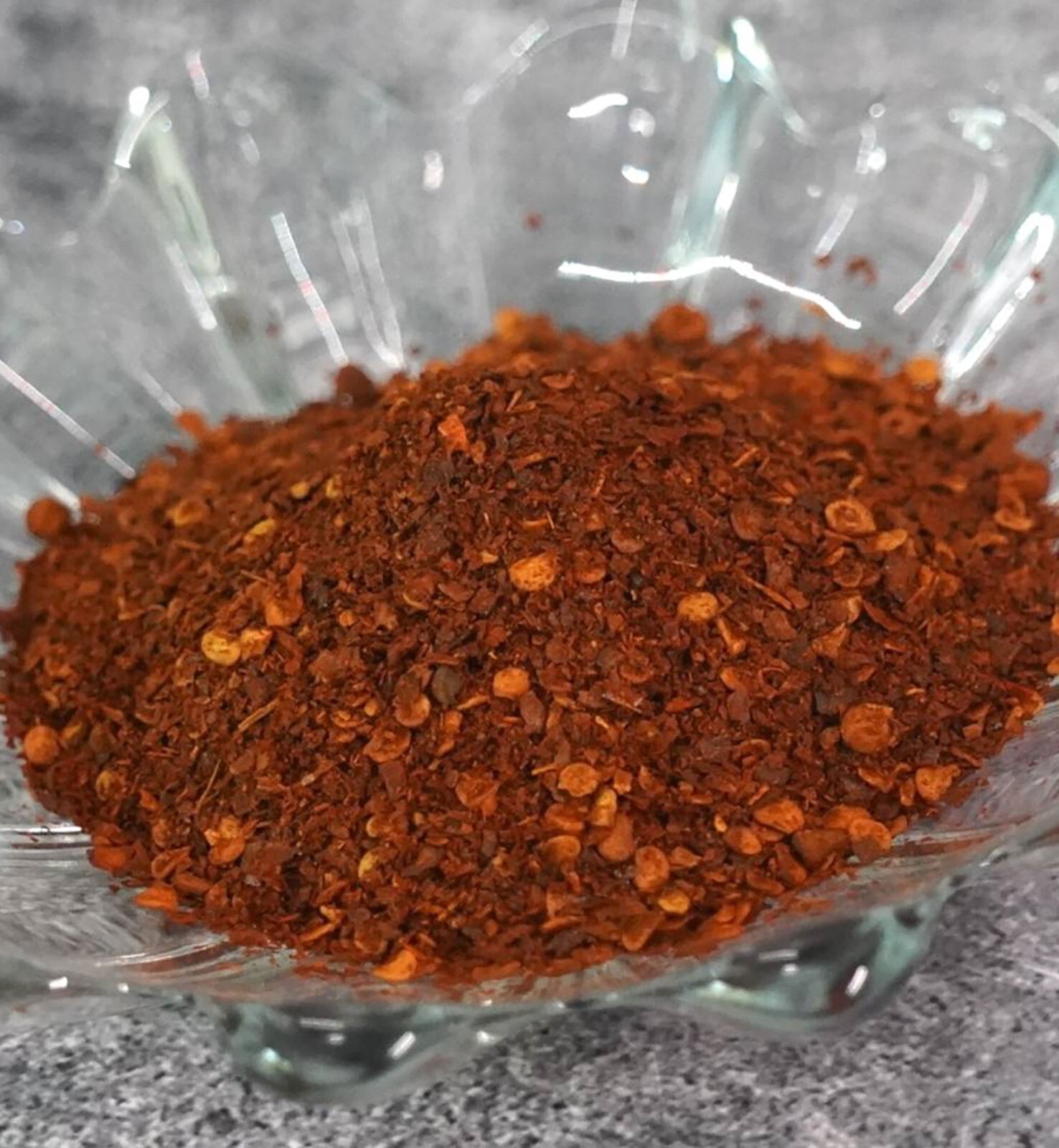 EZ THAI Red Chili Crushed Pepper Flakes 3.5oz Super Spicy Level Seasoning Spice