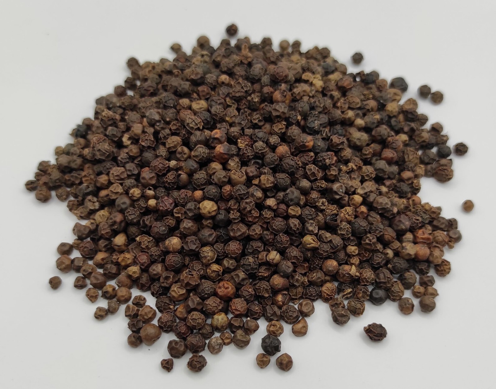 Black Pepper Whole Peppercorns 460 g (16.3oz) – Exceptional Quality Strong Taste