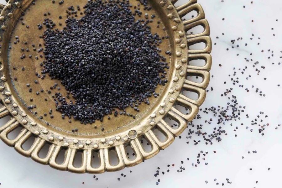 Snack Delights – Whole Poppy Seeds, All-Natural Premium Quality