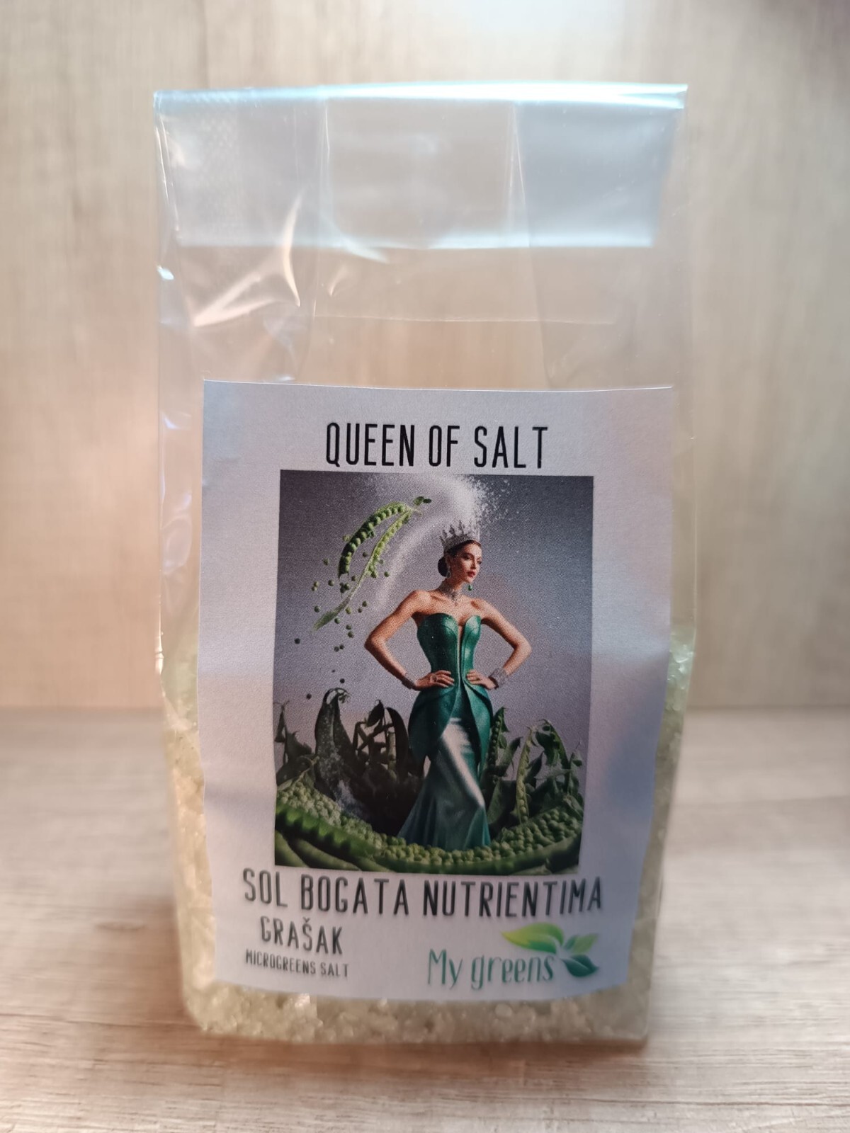 QUEEN OF SALT – nutrient rich salt / Pea microgreens