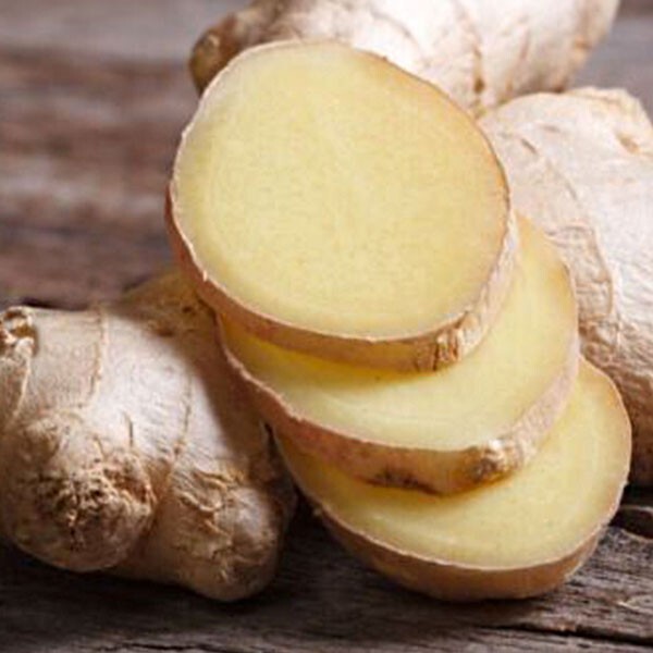 Premium Dried Ginger Chips – Natural, Aromatic, Spice & Tea Ingredient 100% Pure