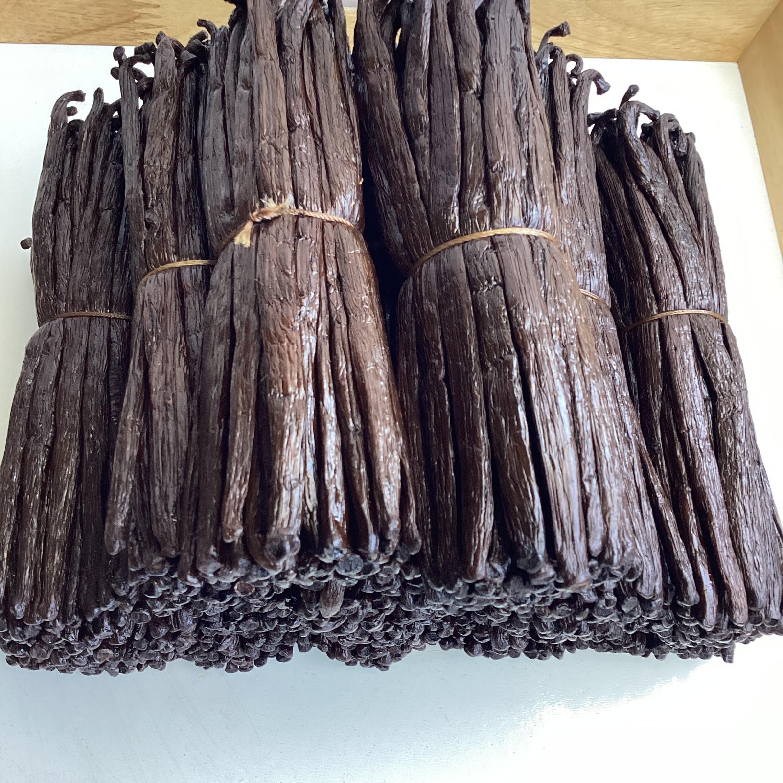 Organic Madagascar Bourbon Vanilla Beans 16 Ounce Premium Grade A Pods